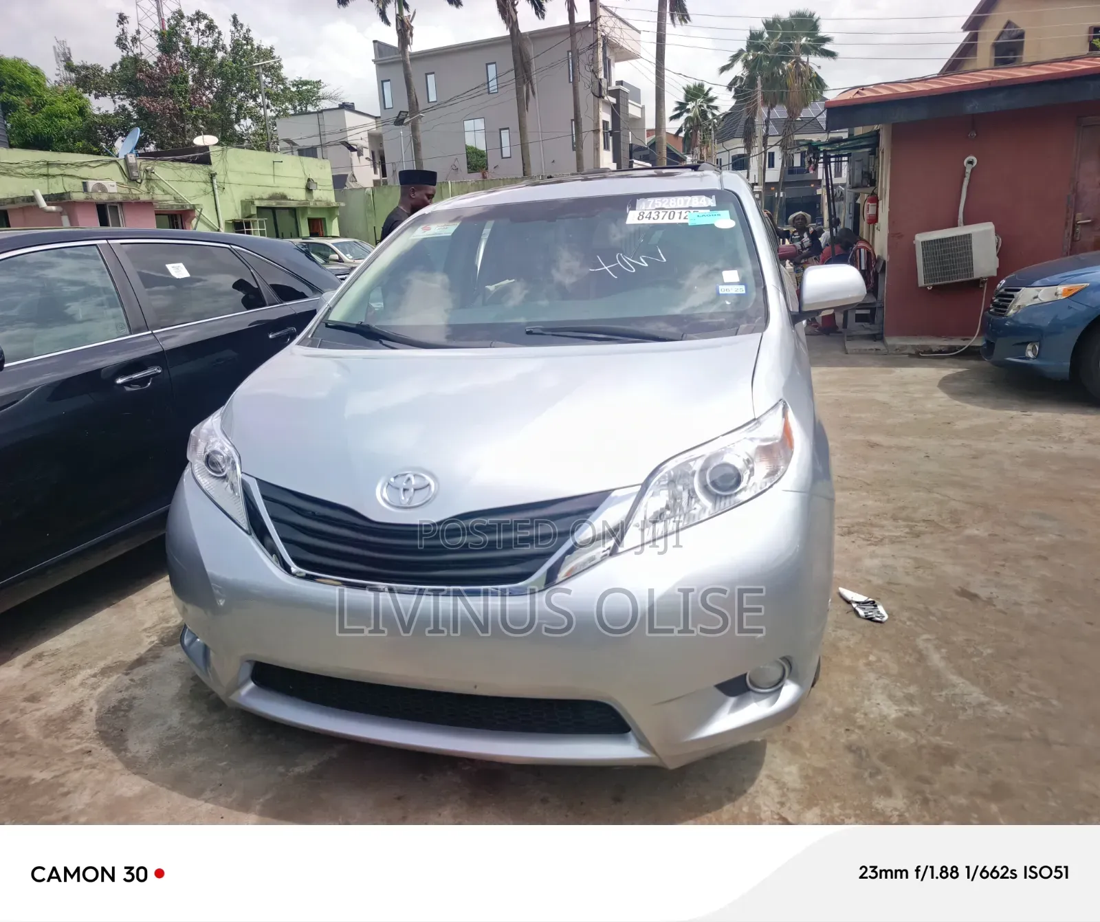 Toyota Sienna Limited 7 Passenger 2012 Silver