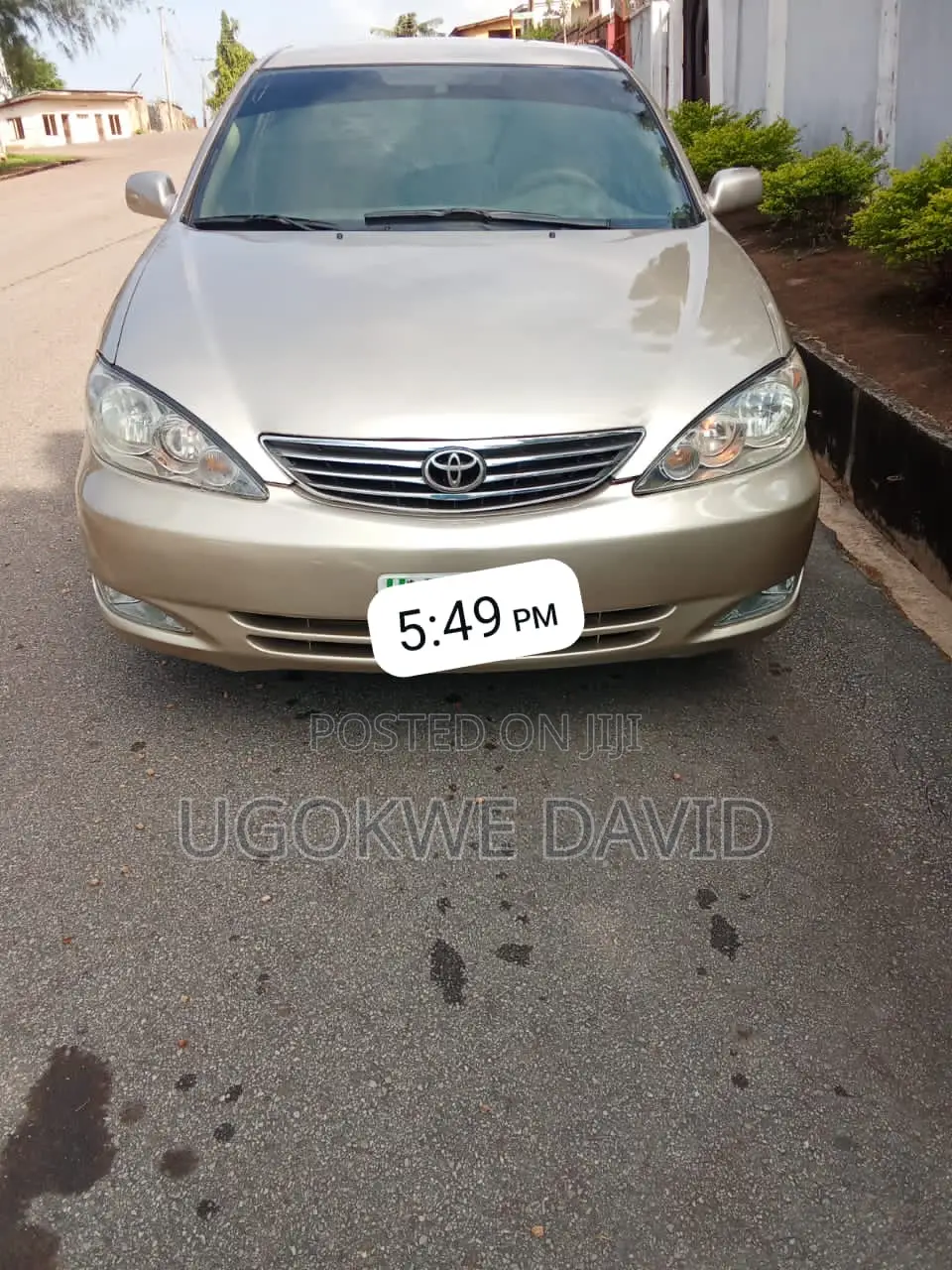 Toyota Camry 2005 Gold