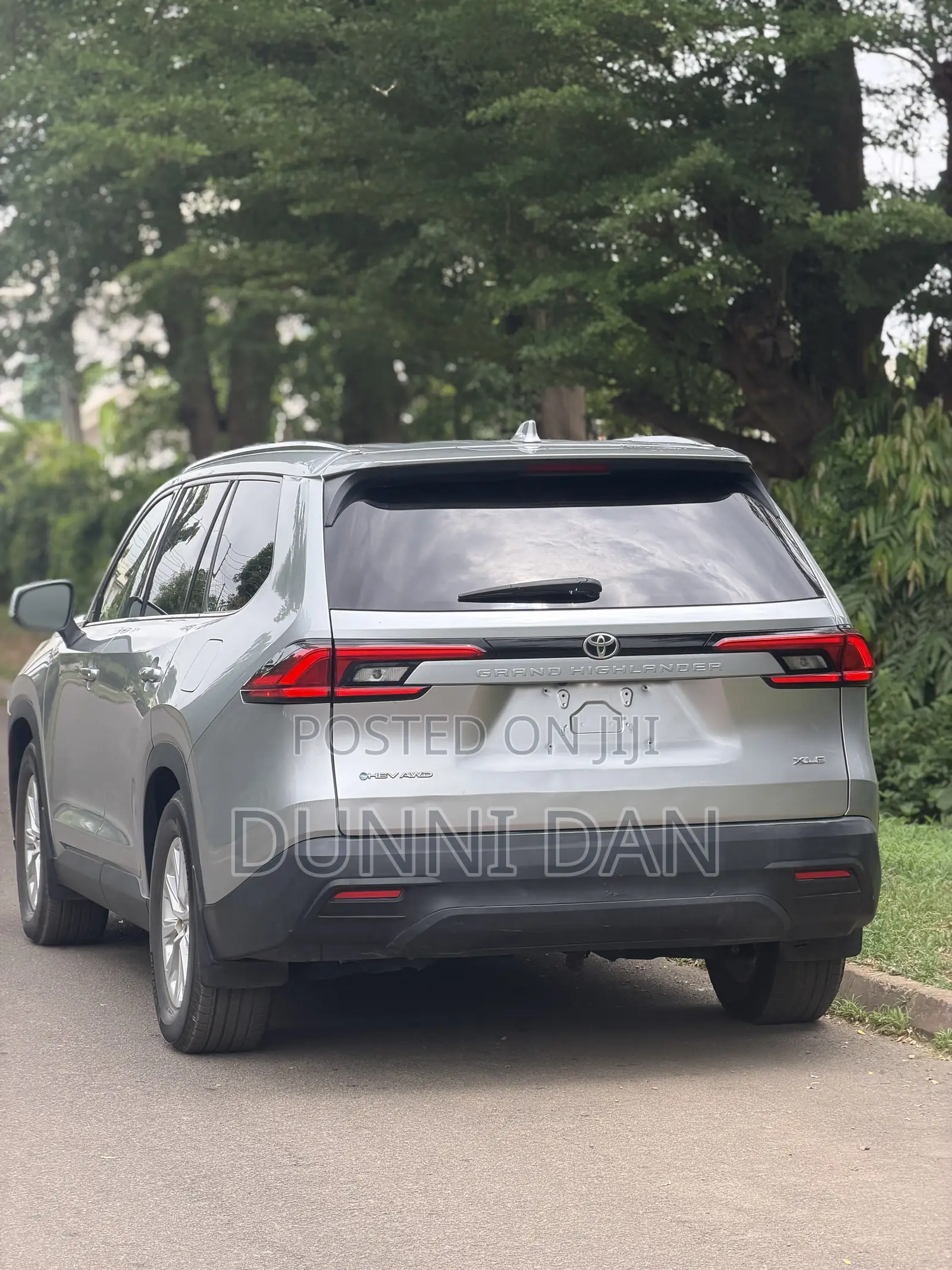 Toyota Grand Highlander Hybrid XLE AWD 2024 Gray