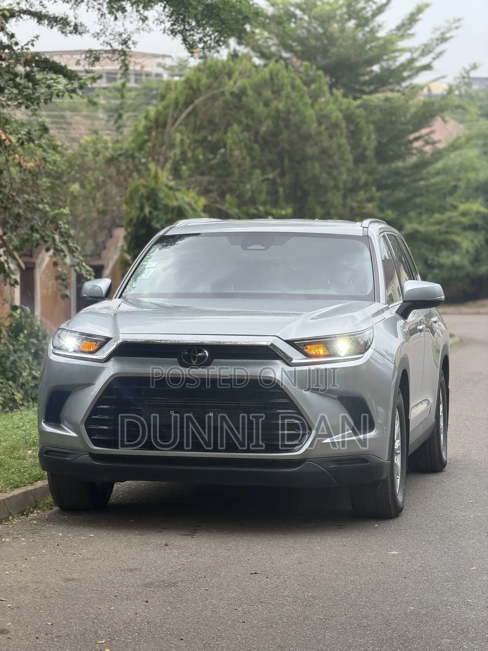 Toyota Grand Highlander Hybrid XLE AWD 2024 Gray