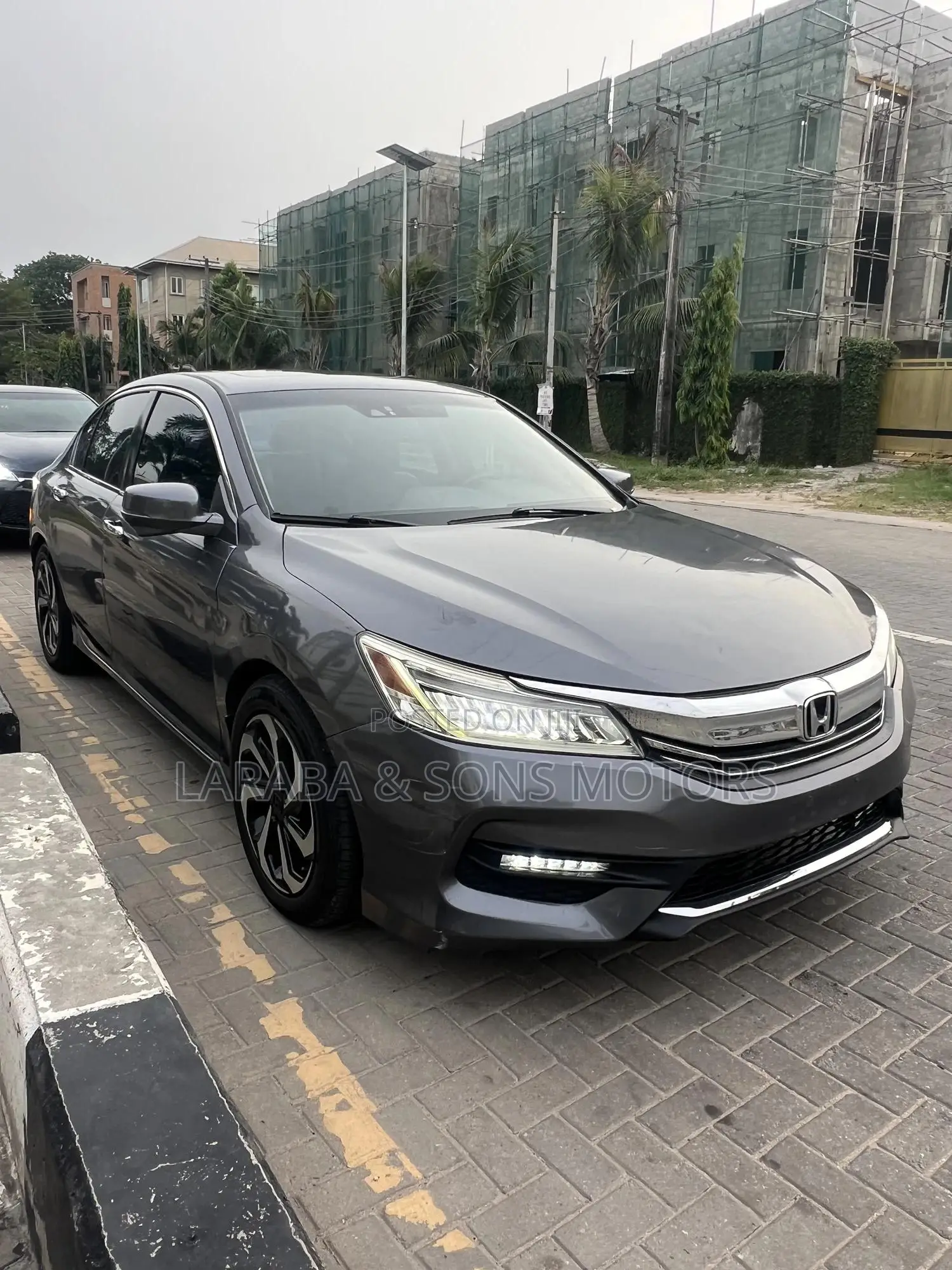Honda Accord EX 4dr Sedan FWD (2.4L 4cyl 2A) 2016 Gray