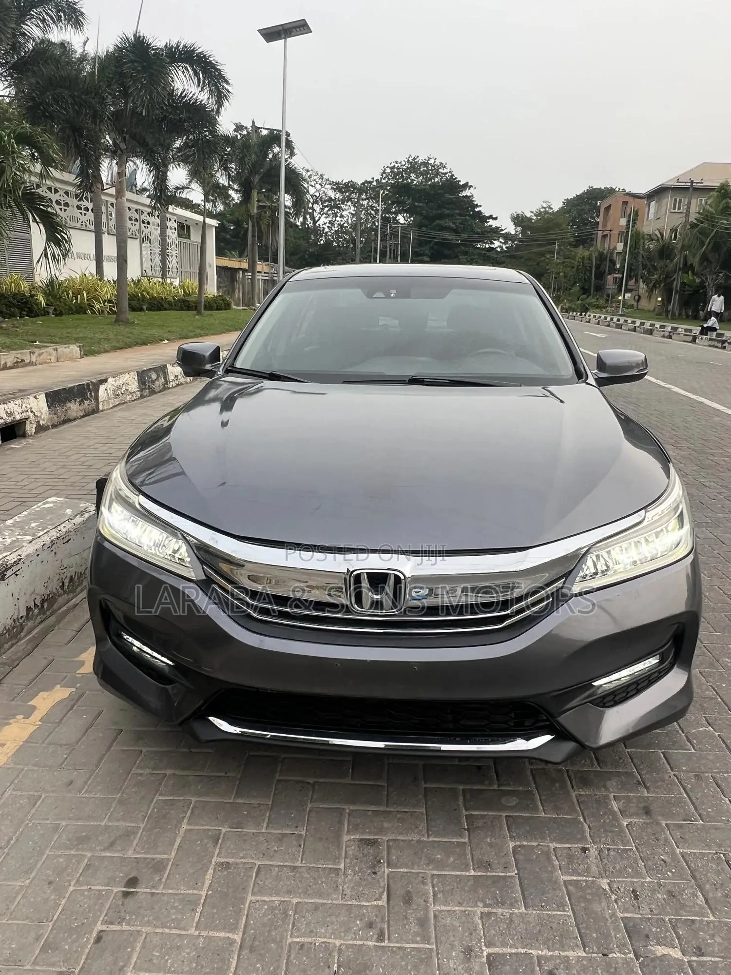 Honda Accord EX 4dr Sedan FWD (2.4L 4cyl 2A) 2016 Gray