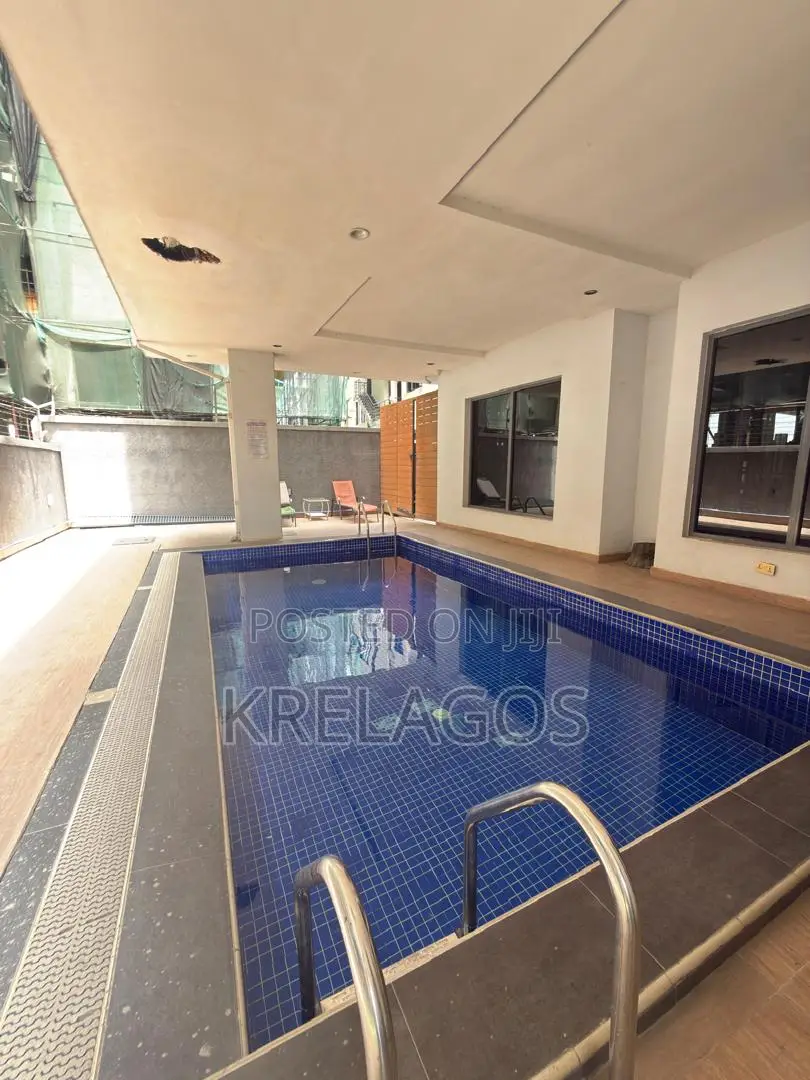 2bdrm Apartment in Lekki Phase 1 for rent