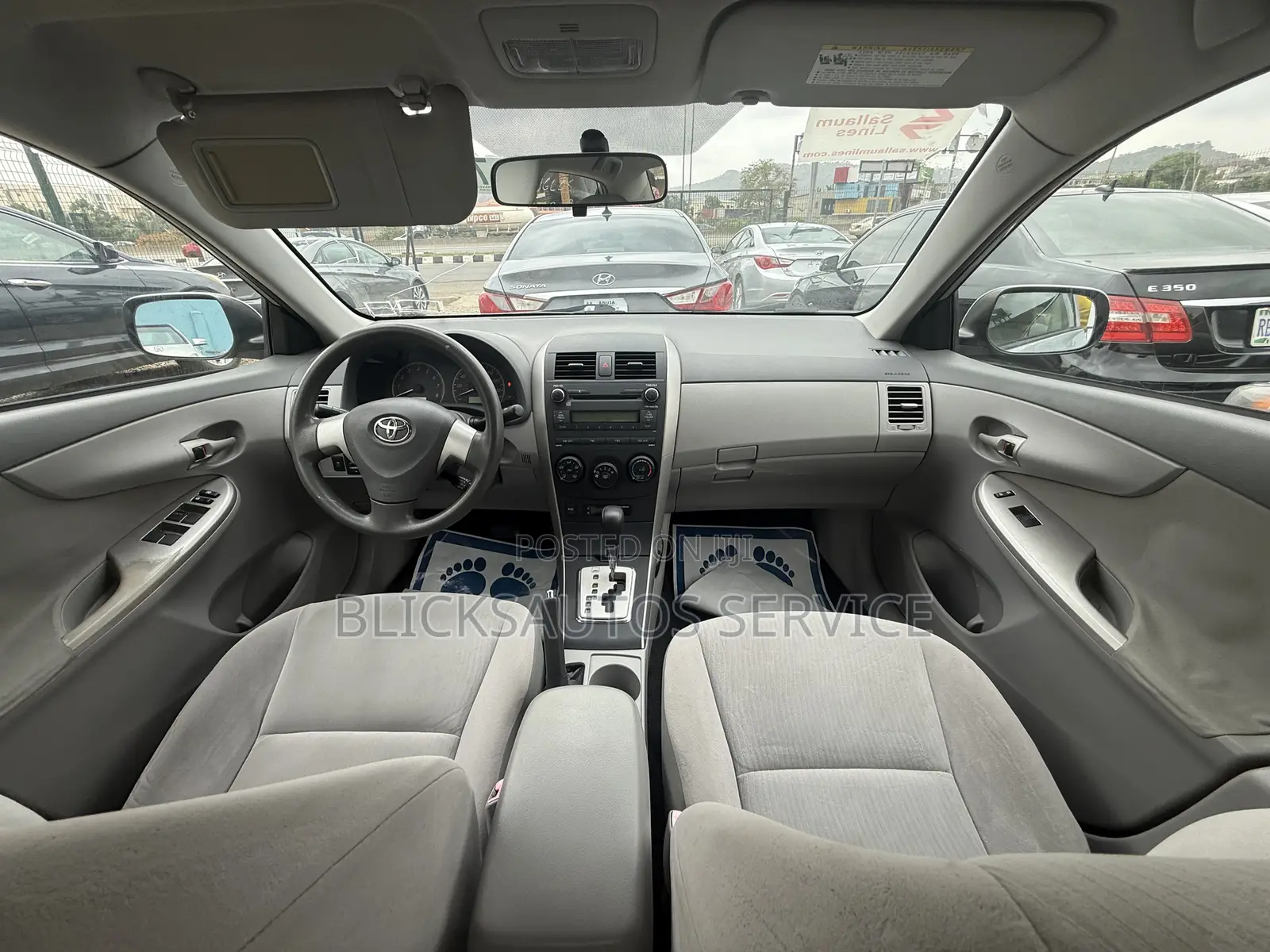 Toyota Corolla LE 4dr Sedan (1.8L 4cyl 4A) 2011 Silver