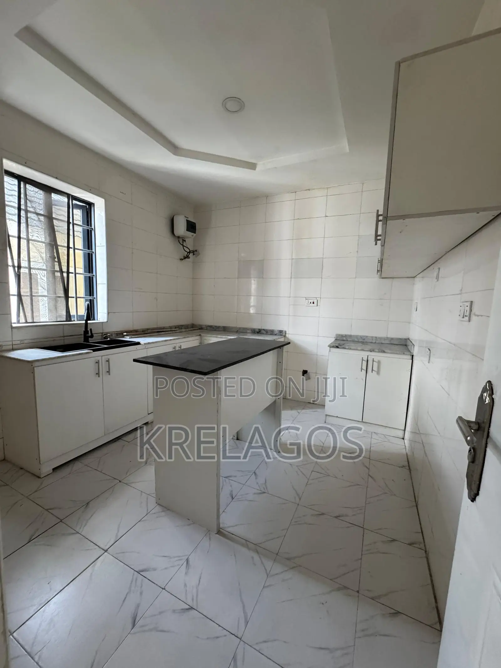 4bdrm Duplex in Ikota for rent