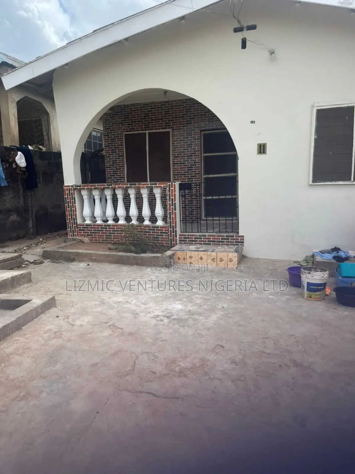 2bdrm Bungalow in Isuti Rd, Igando / Ikotun/Igando for sale