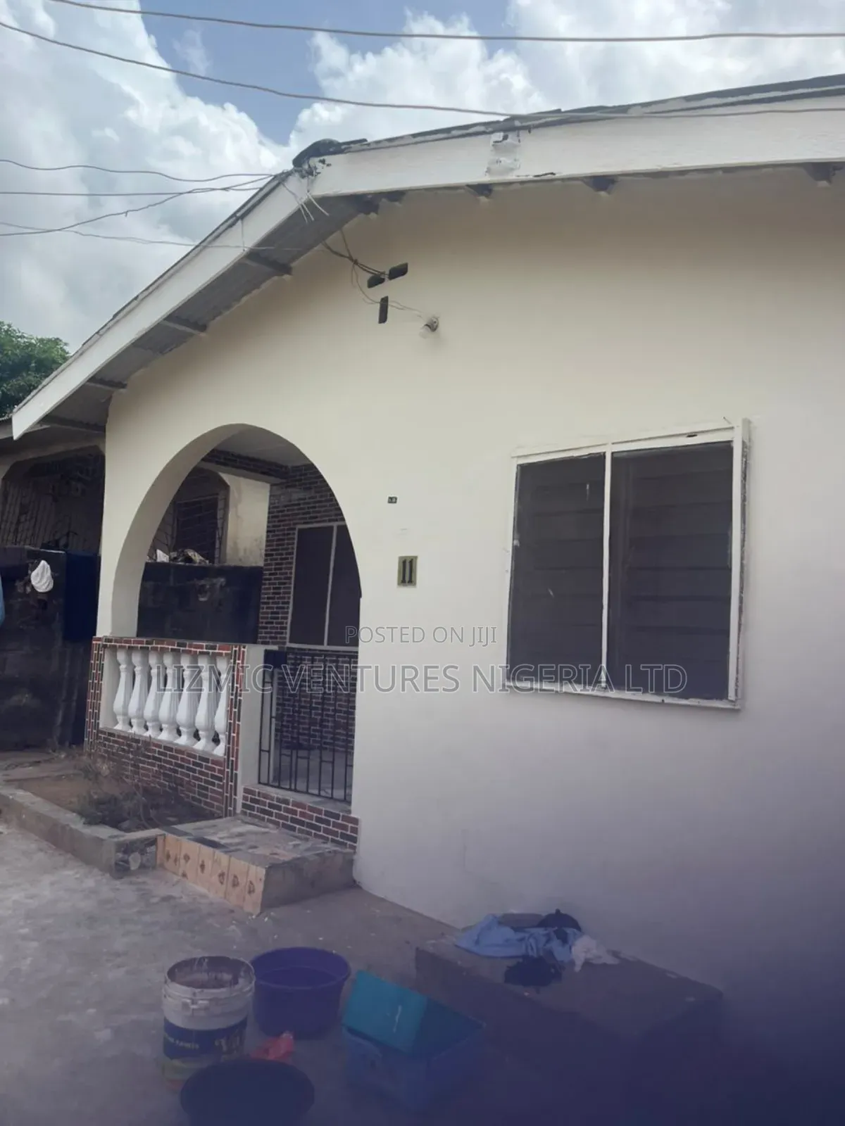 2bdrm Bungalow in Isuti Rd, Igando / Ikotun/Igando for sale