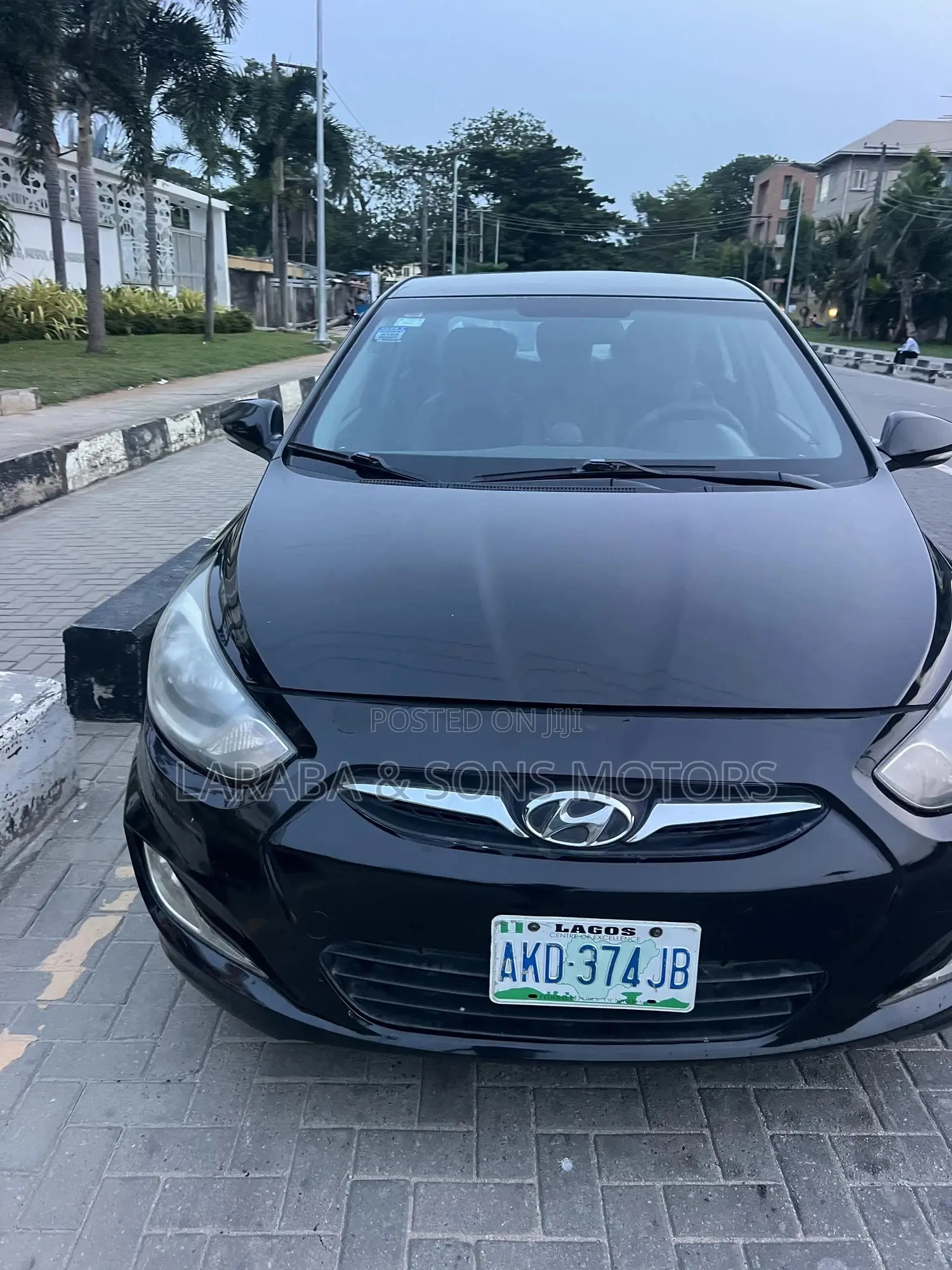 Hyundai Accent SE Automatic 2012 Black
