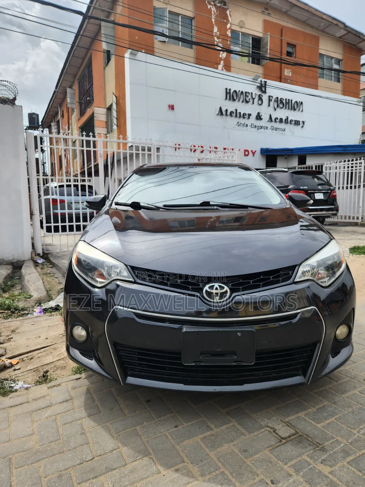 Toyota Corolla 2015 Black