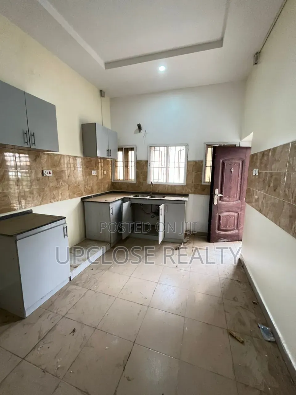 4bdrm Townhouse / Terrace in Guzape District for rent