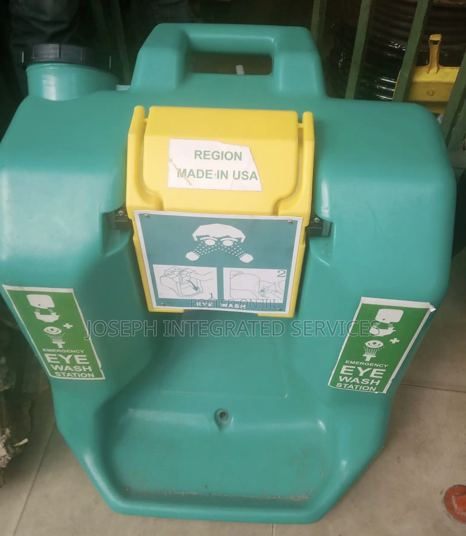 Portable Gravity-fed Emergency Eyewash Station