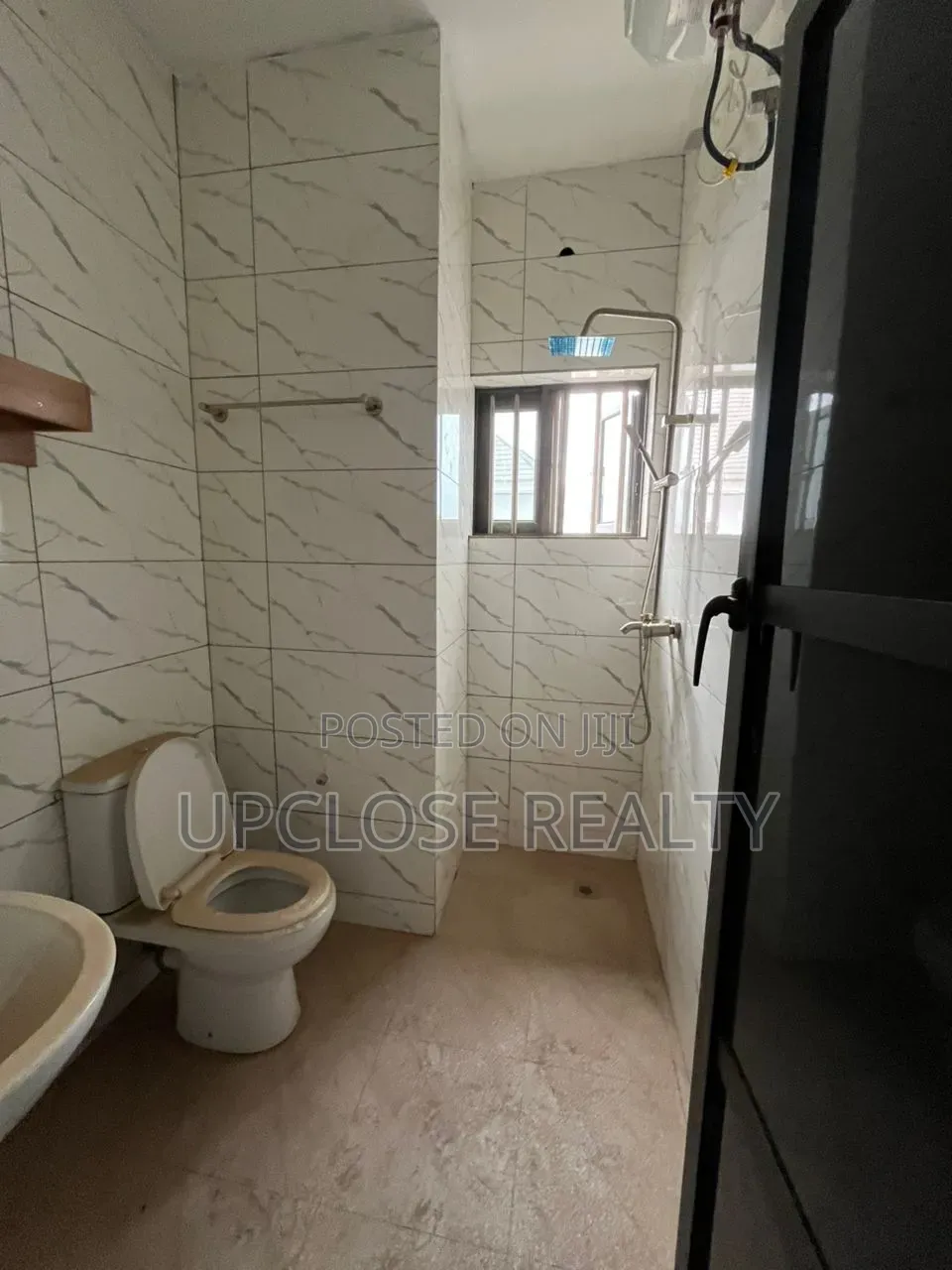 3bdrm Block of Flats in Guzape District for rent
