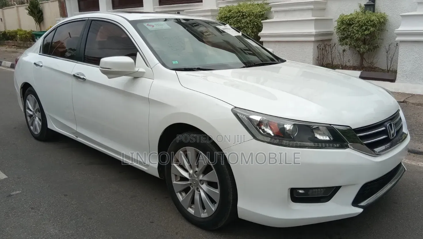Honda Accord EX-L w/Navigation 4dr Sedan (2.4L 4cyl CVT) 2015 Off white