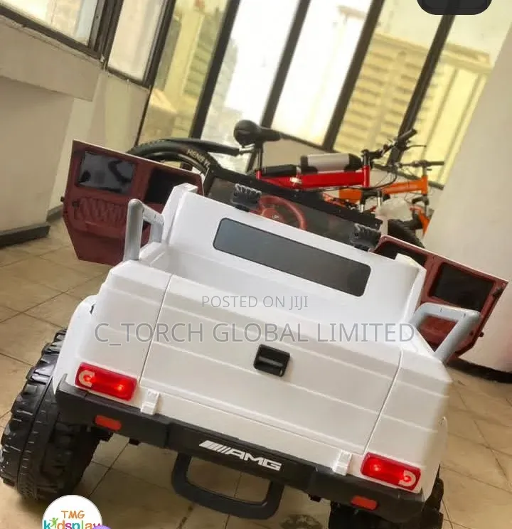 Mercedes-Benz Syb-118 Licensed Ride-on Car,