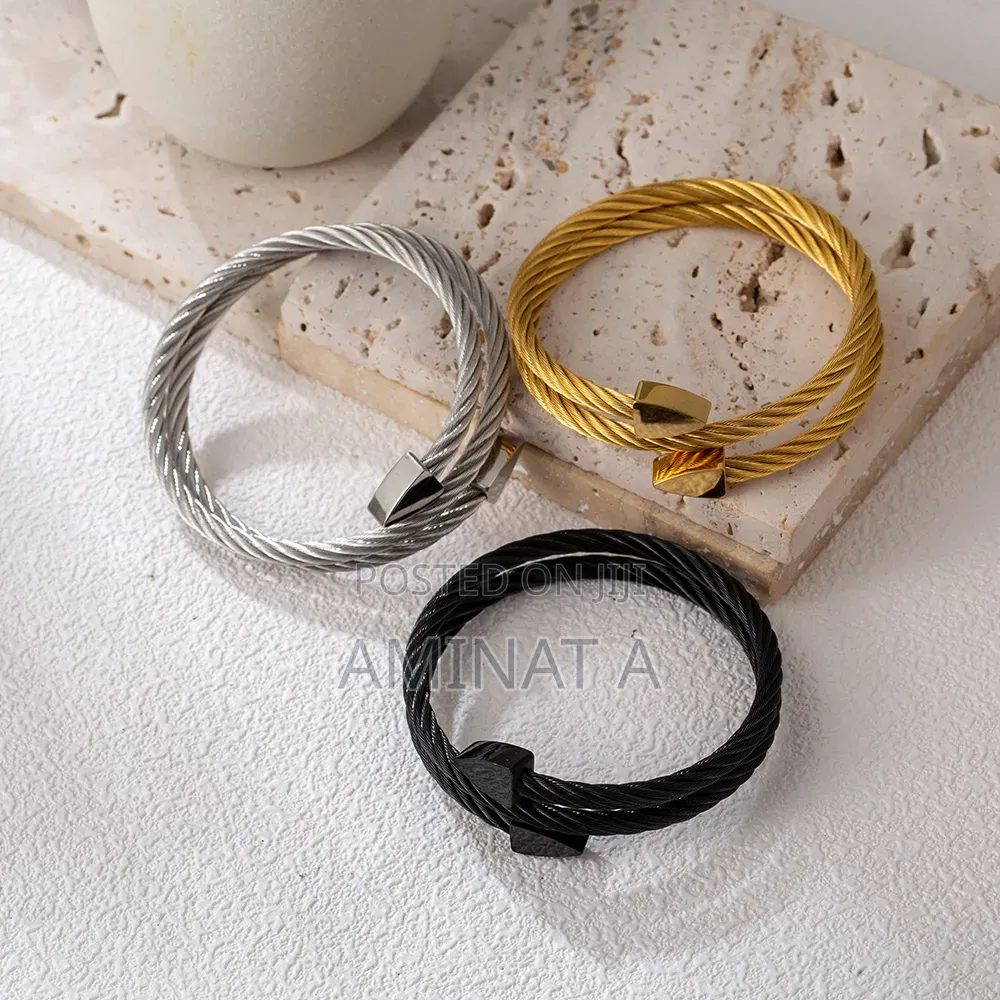 Quality Male Black Curve Hand Bangle