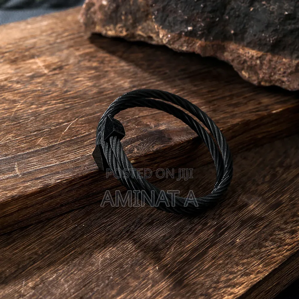 Quality Male Black Curve Hand Bangle