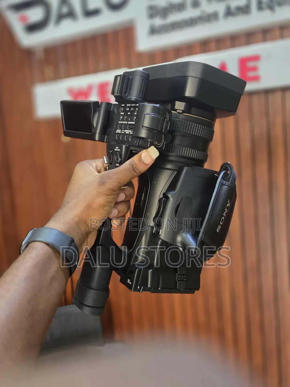 Sony HVR-Z5p Professional HDV Pal Camcorder