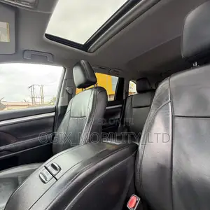 Toyota Highlander 2016 Black