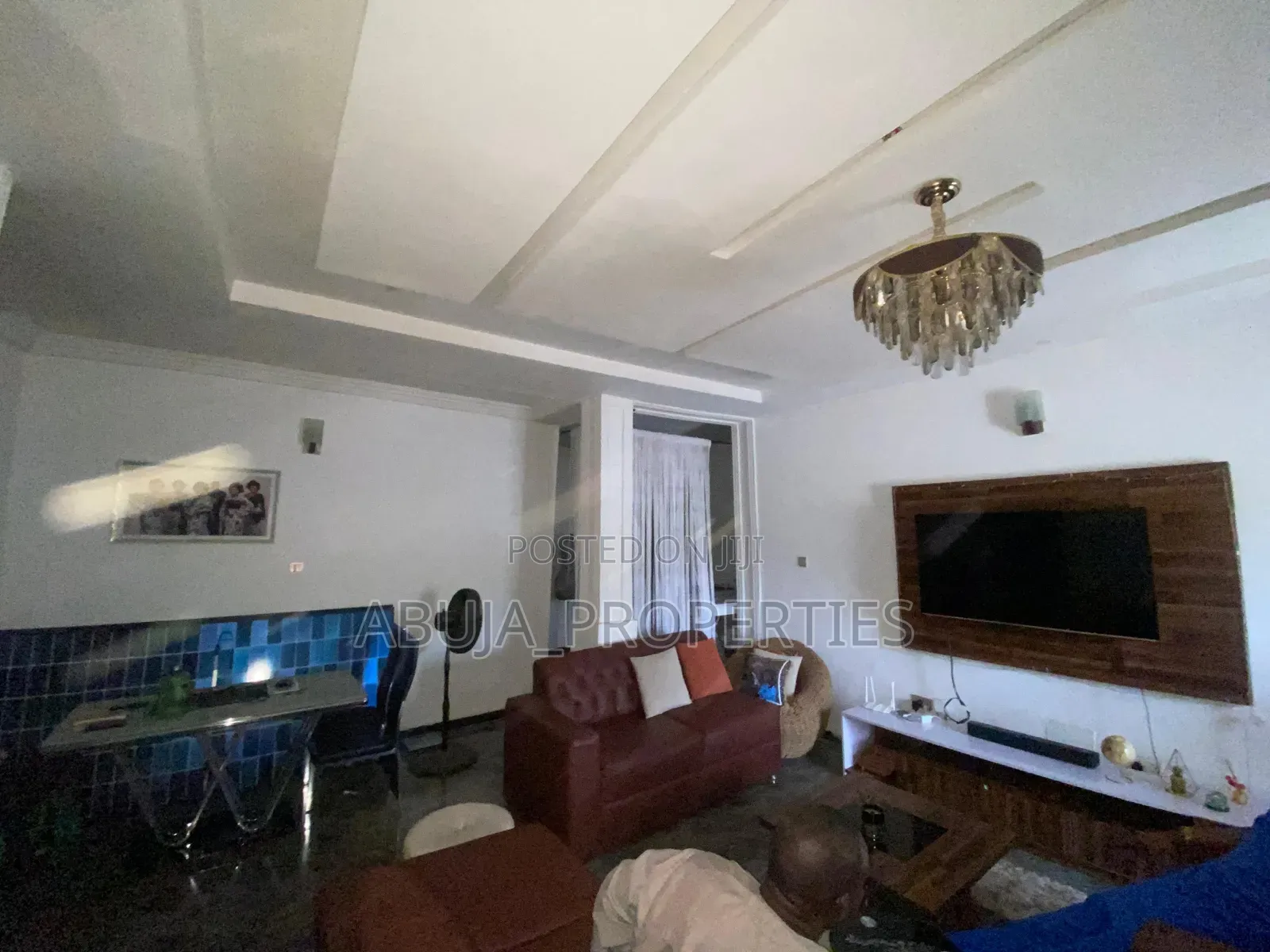Furnished 3bdrm Apartment in Idu for sale