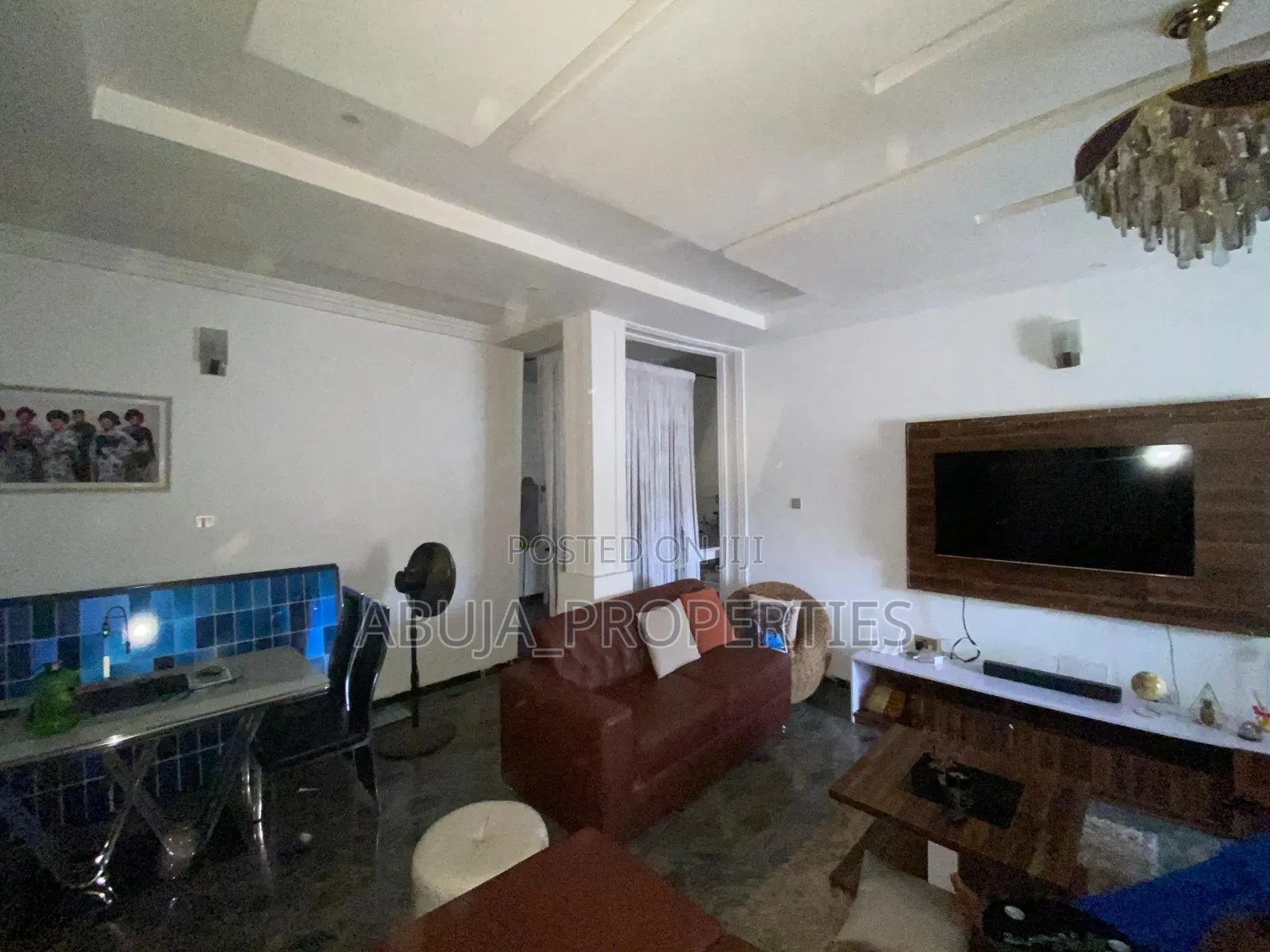 Furnished 3bdrm Apartment in Idu for sale