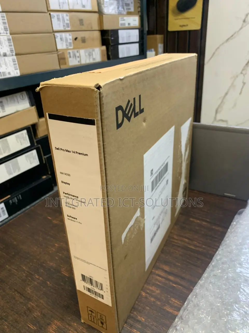 New Laptop Dell Pro Max 14 32GB Intel Core Ultra 7 SSD 512GB