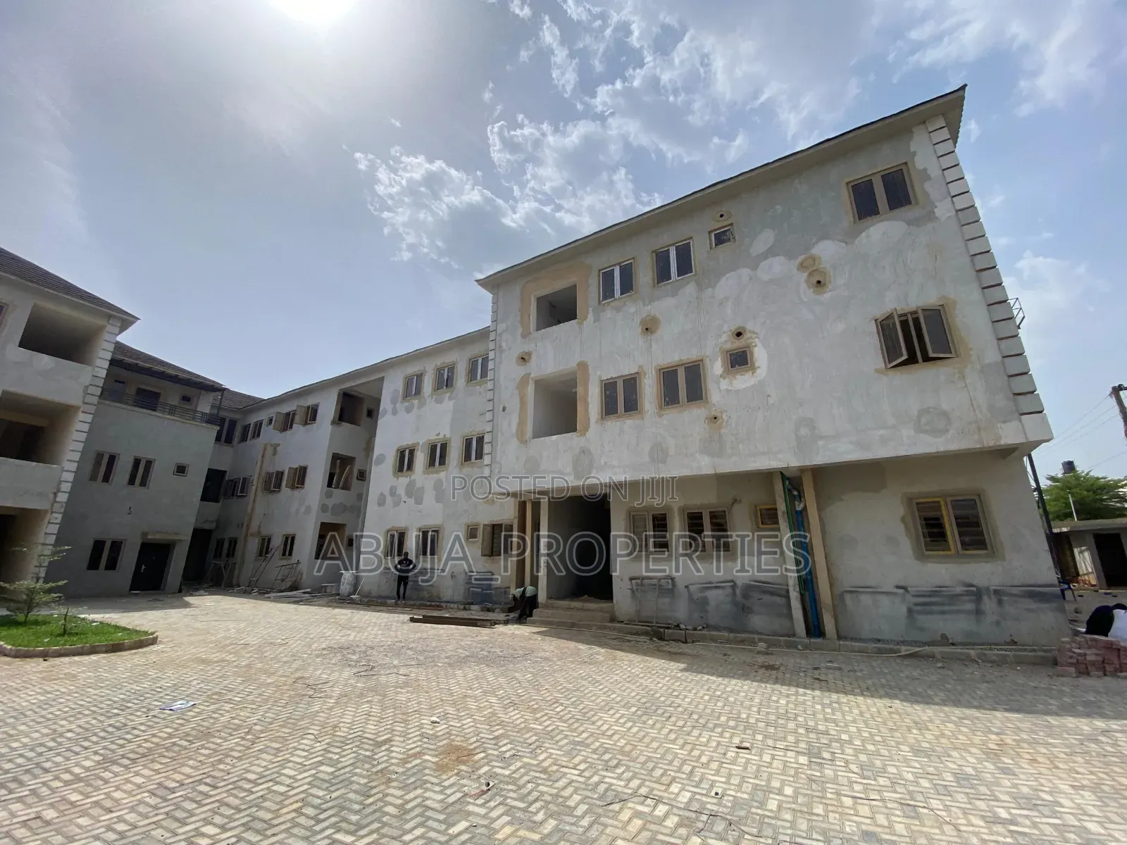 3bdrm Apartment in Life Camp for sale