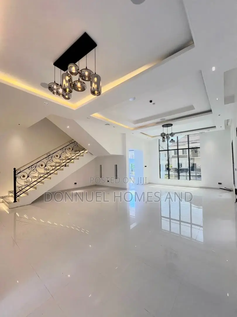 6bdrm Duplex in Osapa london for sale