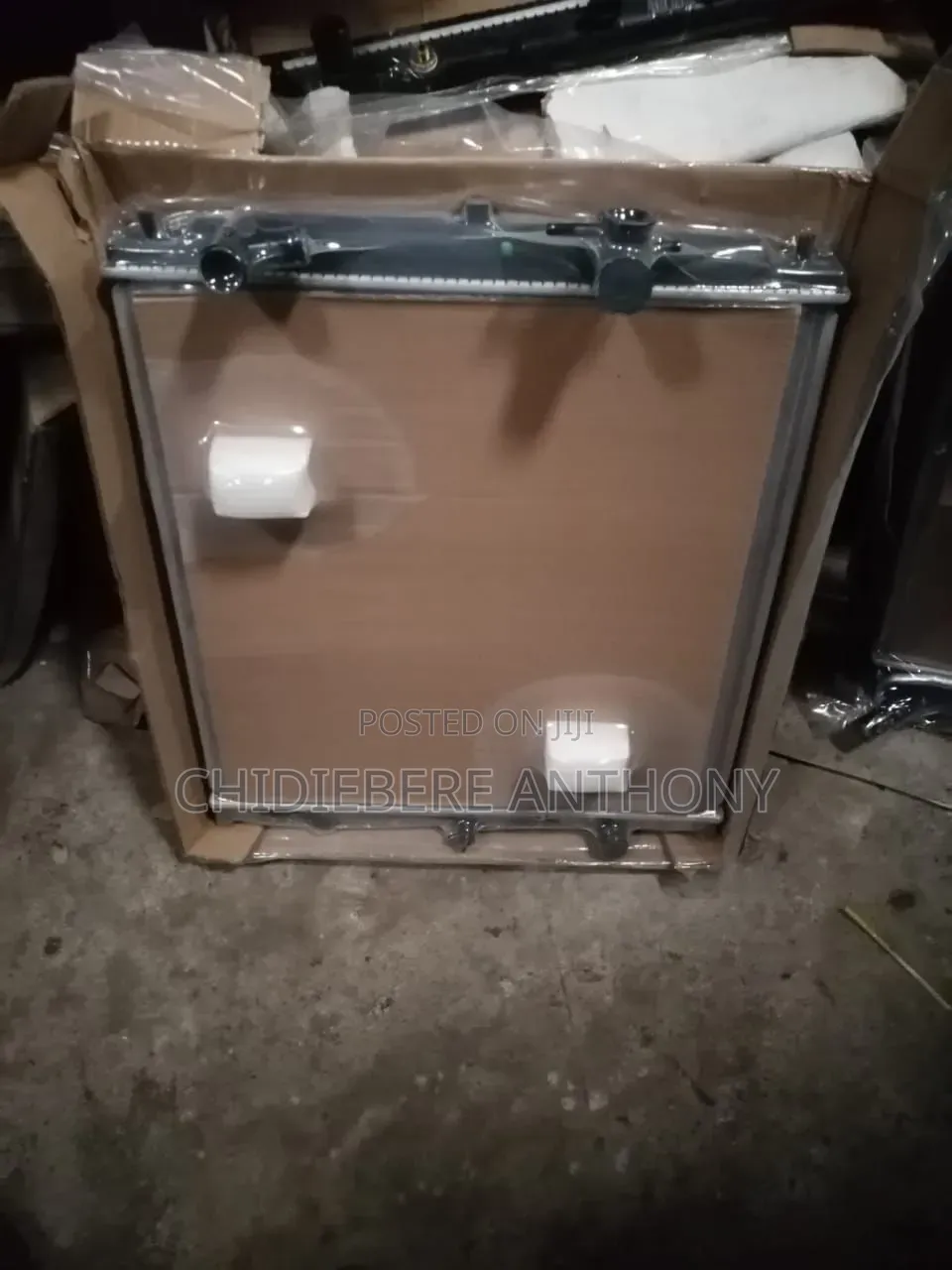 Original Double Cell Radiator Civilian Bus 2010 Model Available