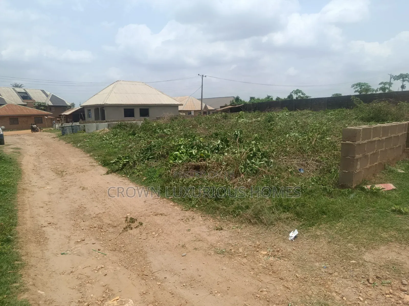 988sqm of Land for Sale