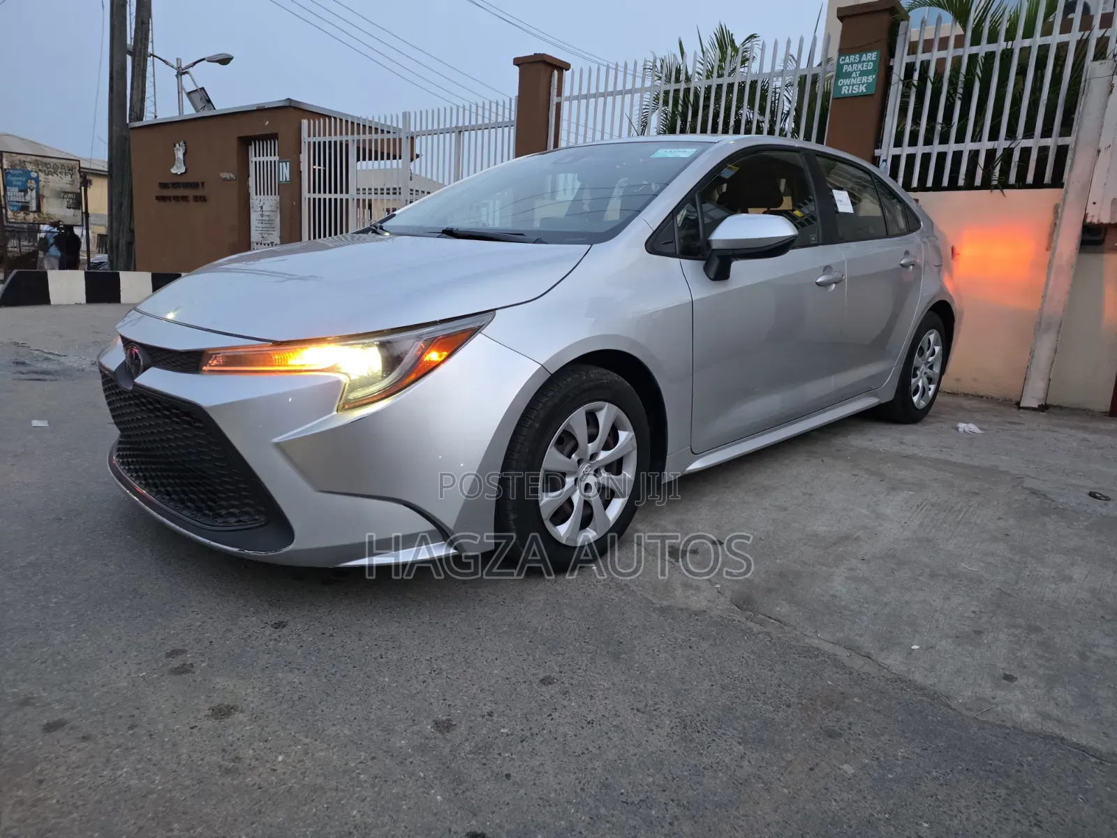 Toyota Corolla L 2021 Silver
