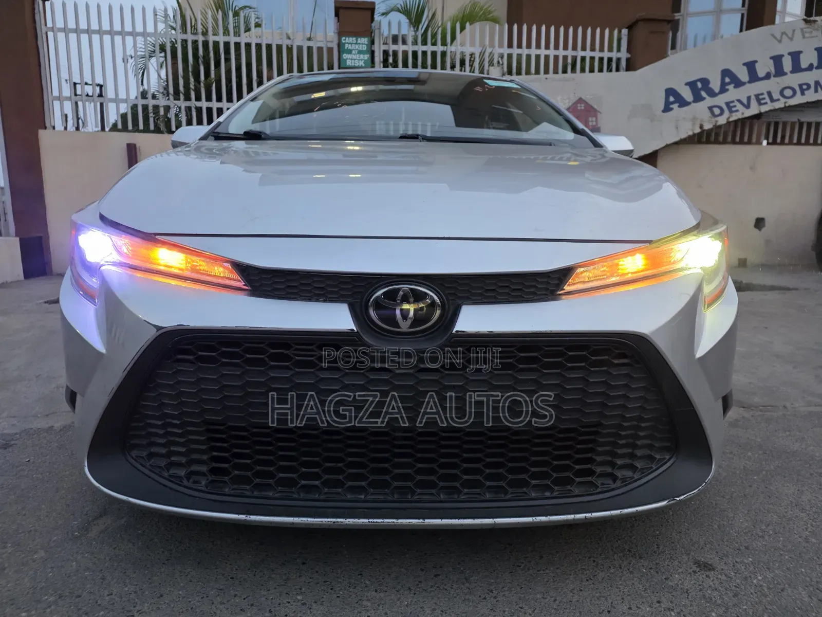 Toyota Corolla L 2021 Silver