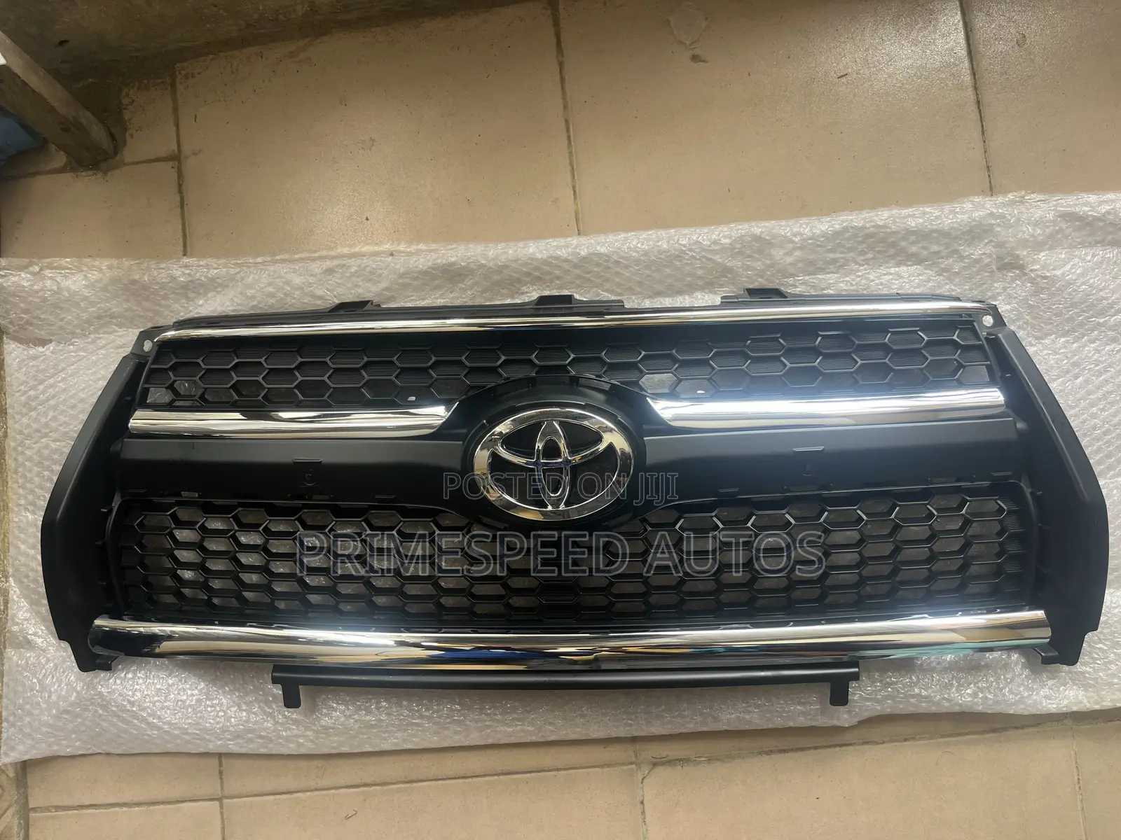 Front Grill Rav4 2012 Tiger Face