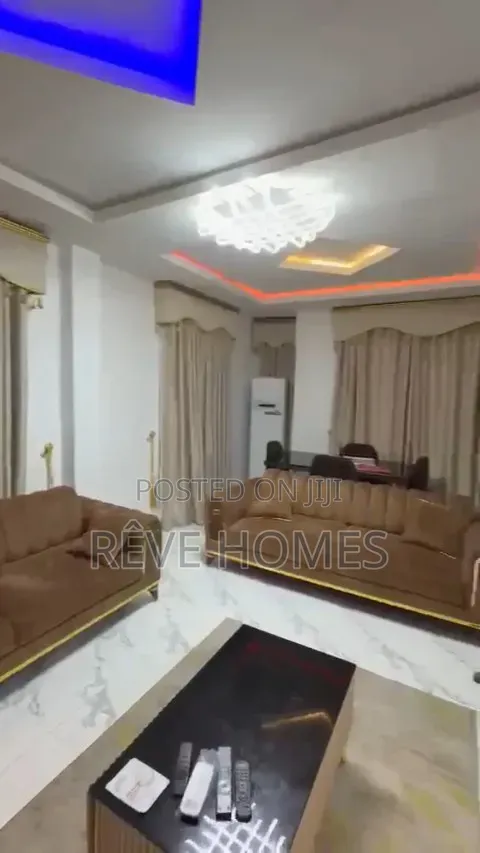 2bdrm Apartment in Yaba, Alagomeji for rent