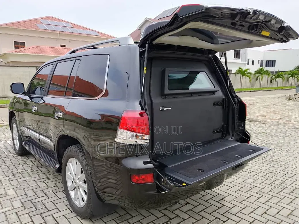 Lexus LX 570 AWD 2014 Black