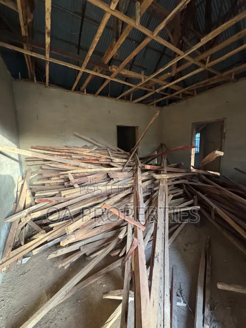 2bdrm Block of Flats in Tose, Moniya Ibadan for sale