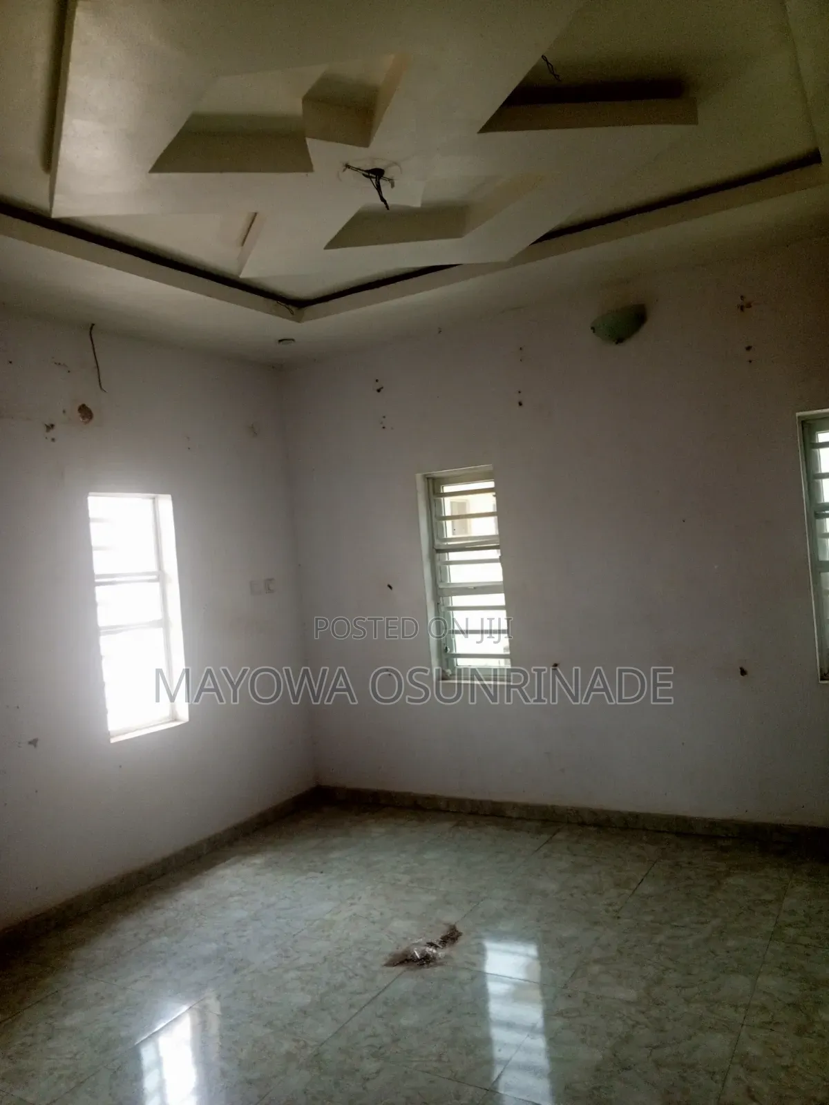 2bdrm Apartment in Akilapa Estate, Idishin for rent