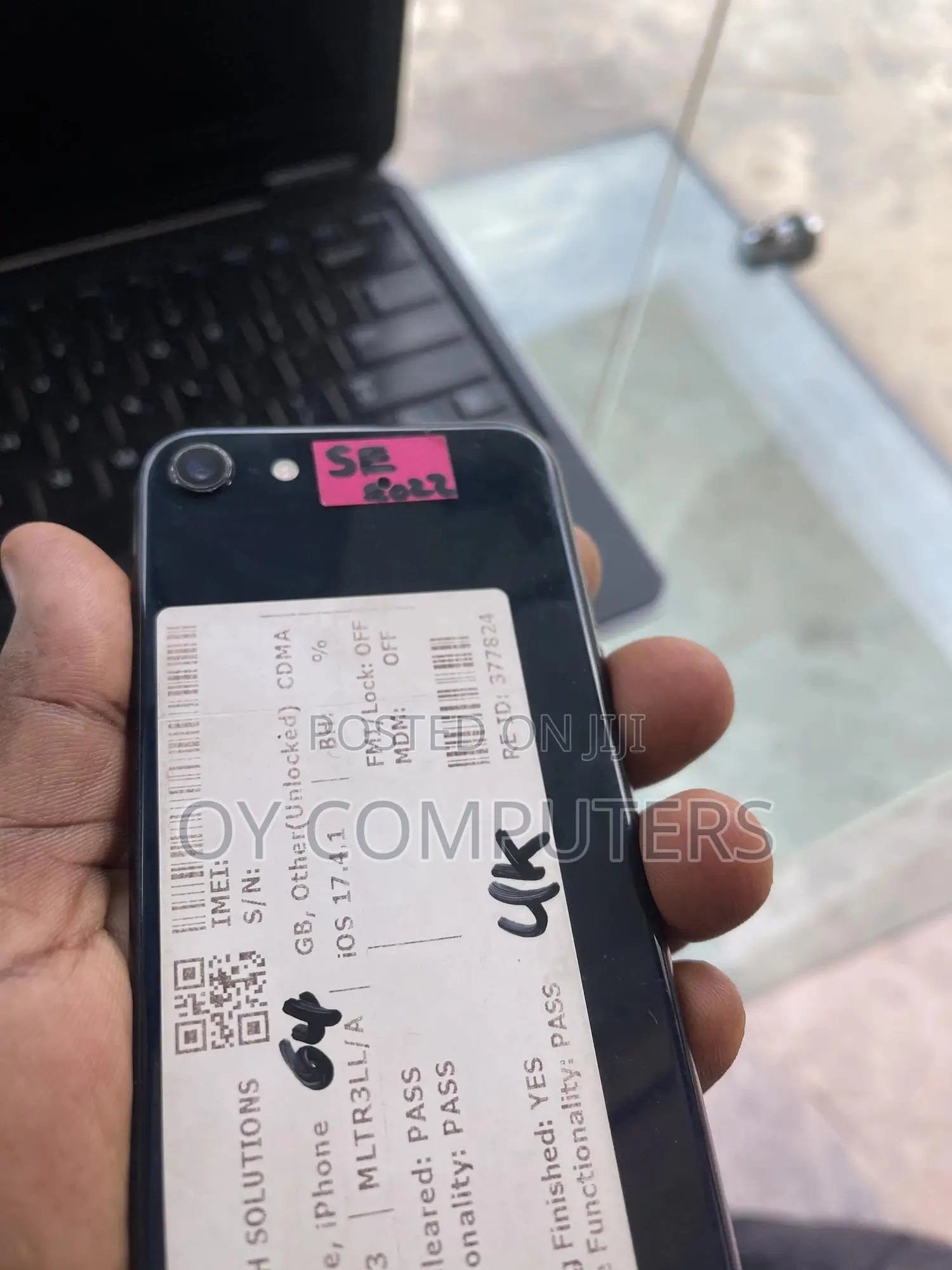 Apple iPhone SE 64 GB Black