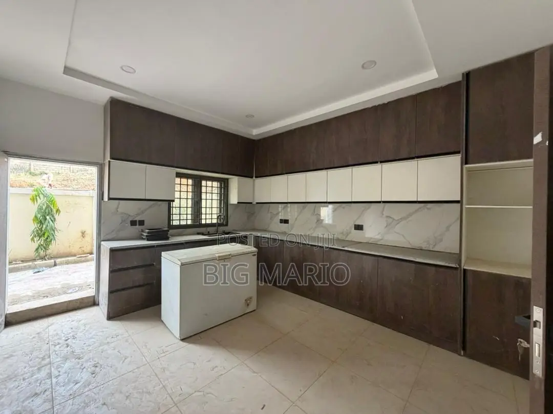 5bdrm Duplex in Katampe Main for rent