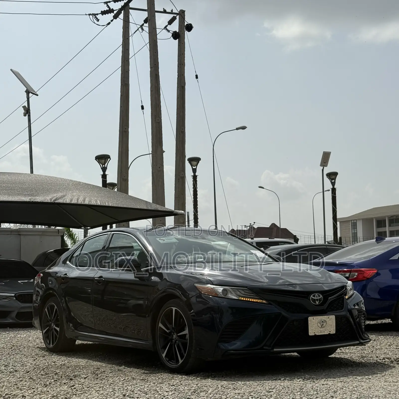 Toyota Camry XSE FWD (2.5L 4cyl 8AM) 2018 Black