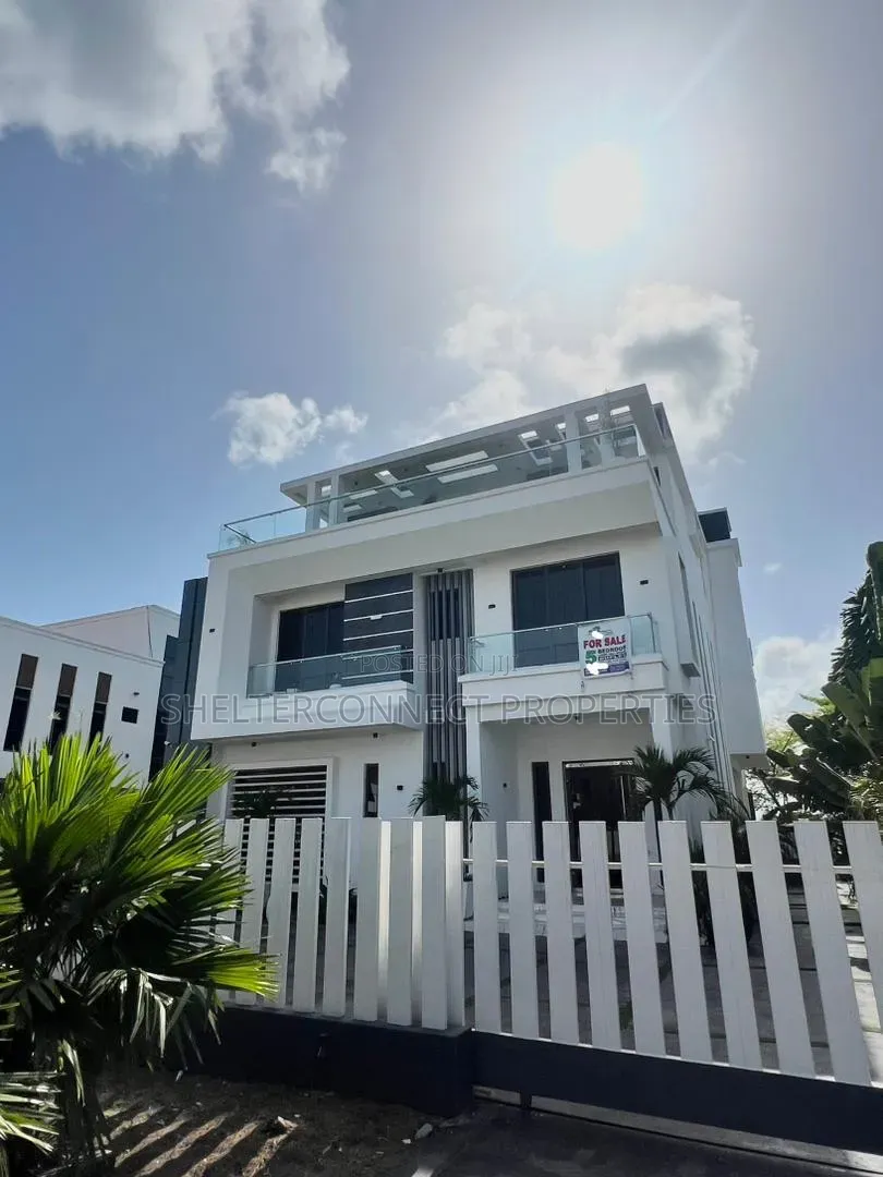 5bdrm Duplex in Osapa london for sale