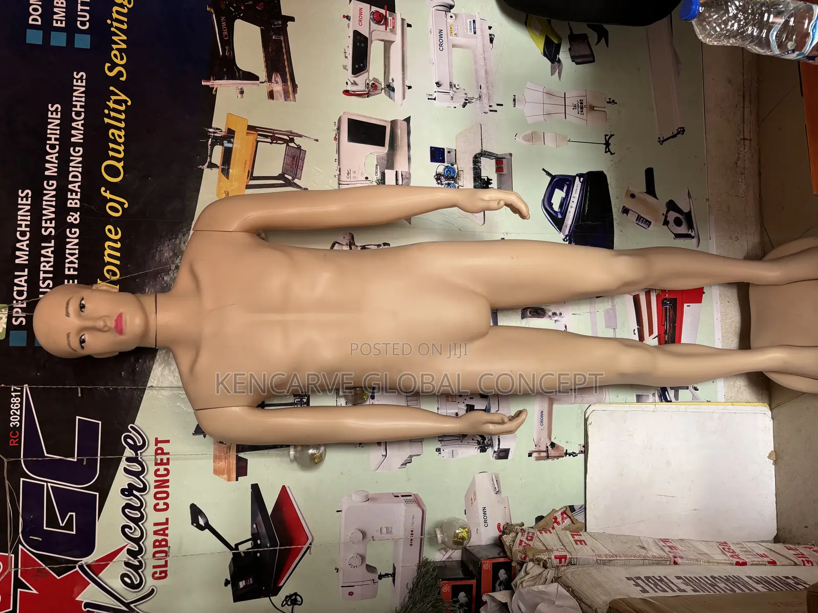 Male Plastic Mannequin for Clothing Display Strong Durable