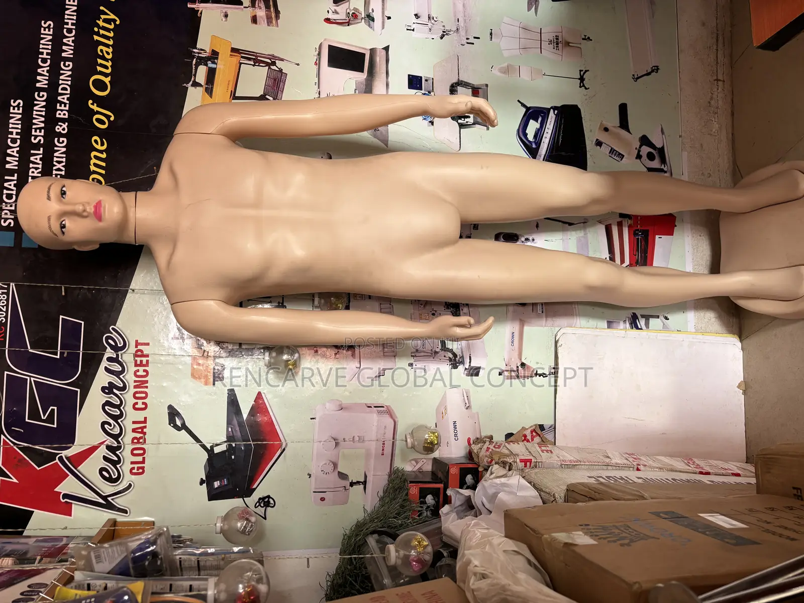Male Plastic Mannequin for Clothing Display Strong Durable