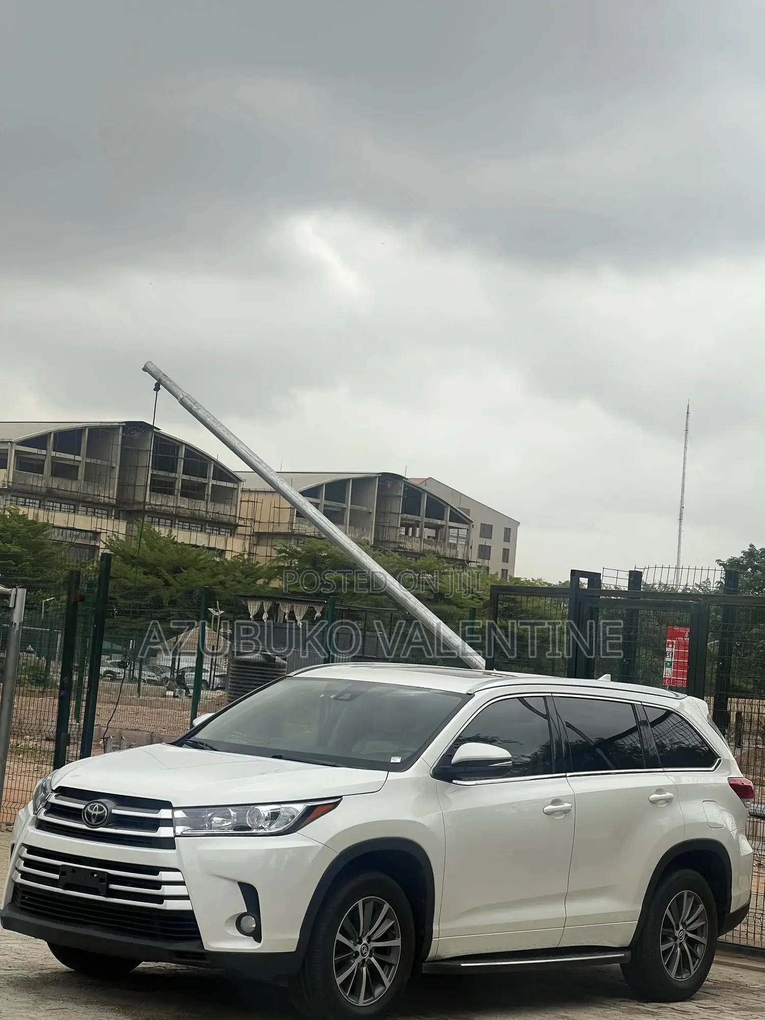 Toyota Highlander XLE 4x2 V6 (3.5L 6cyl 8A) 2018 White