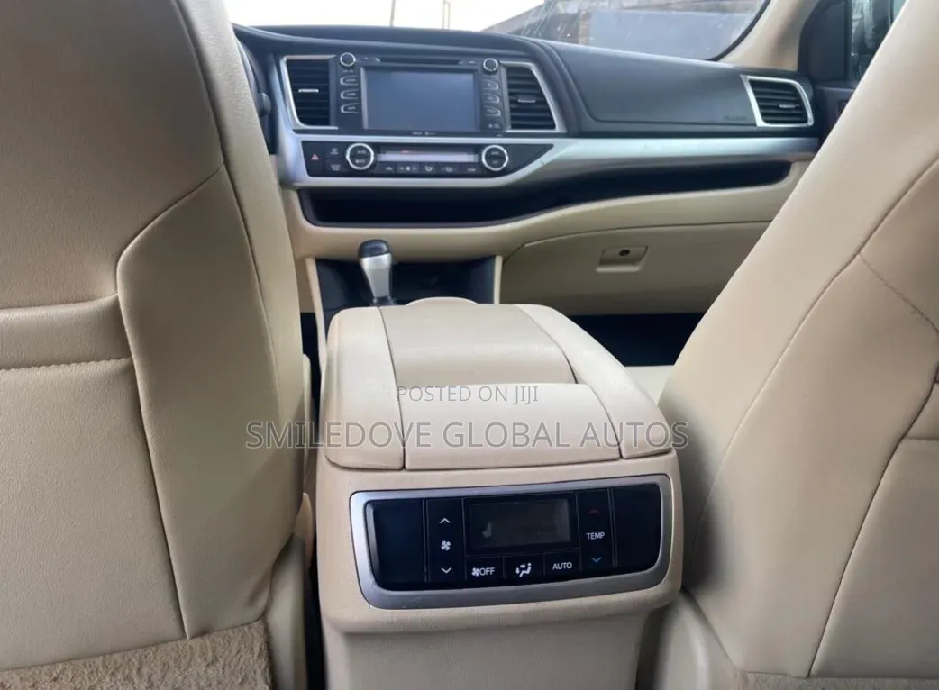 Toyota Highlander XLE 4dr SUV (3.5L 6cyl 6A) 2015 Green