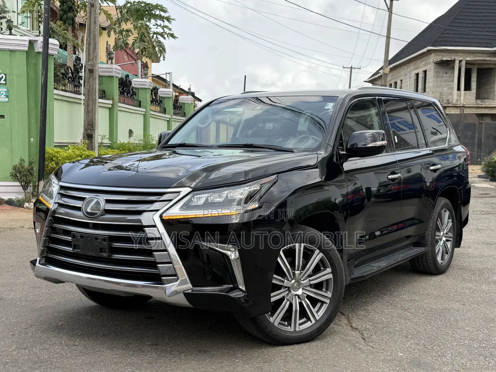 Lexus LX 570 AWD 2016 Black