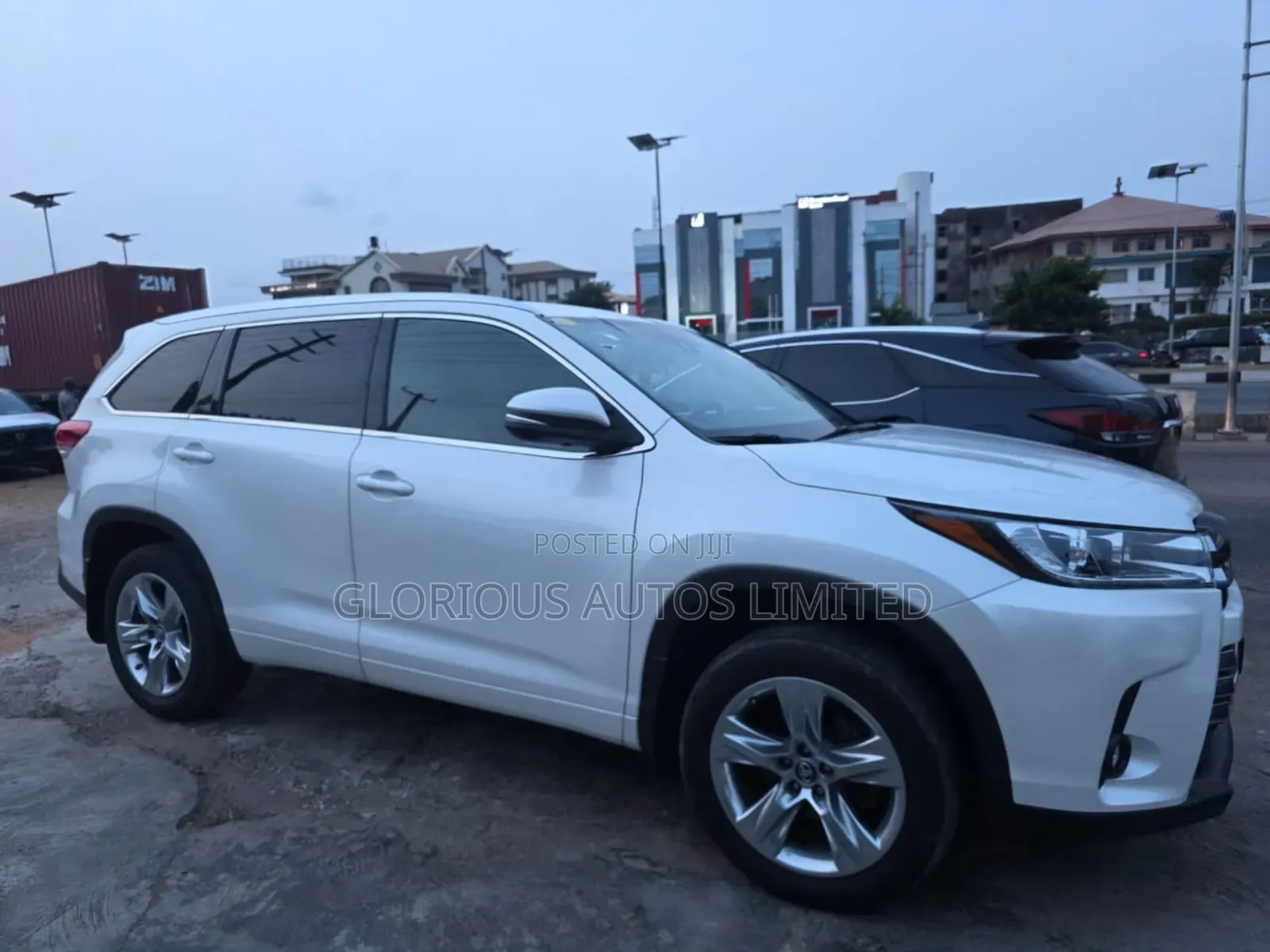 Toyota Highlander Limited 2019 White