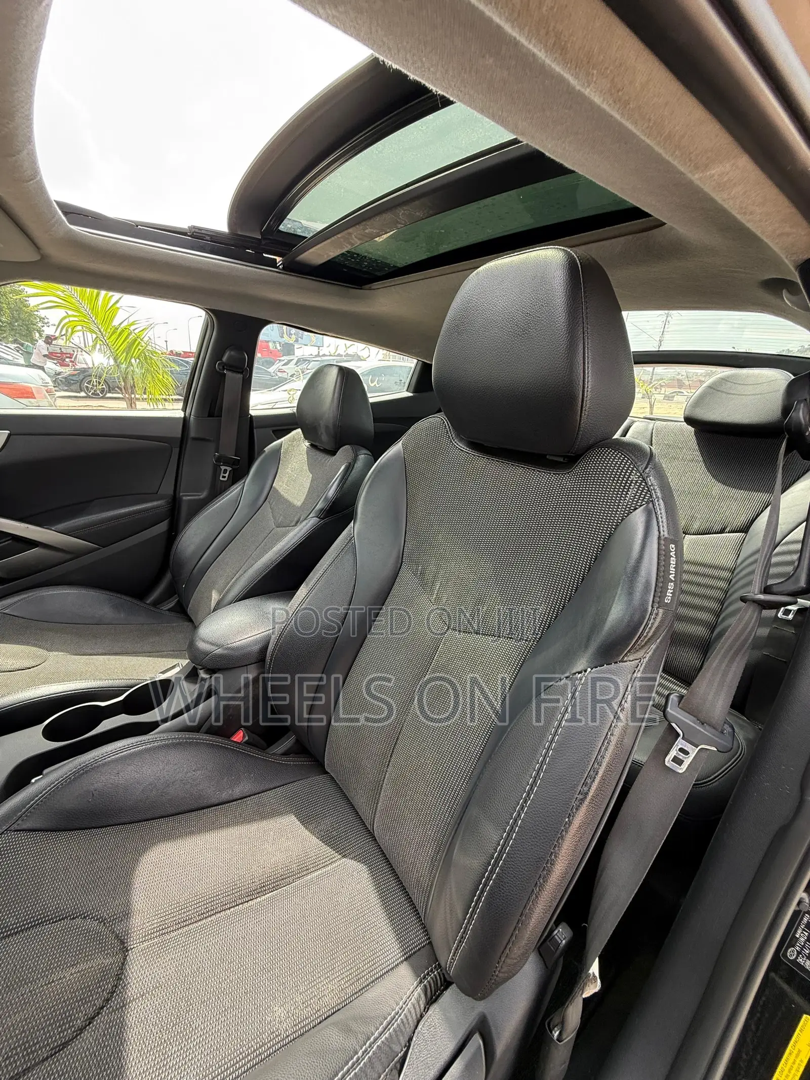 Hyundai Veloster Automatic 2012 Black