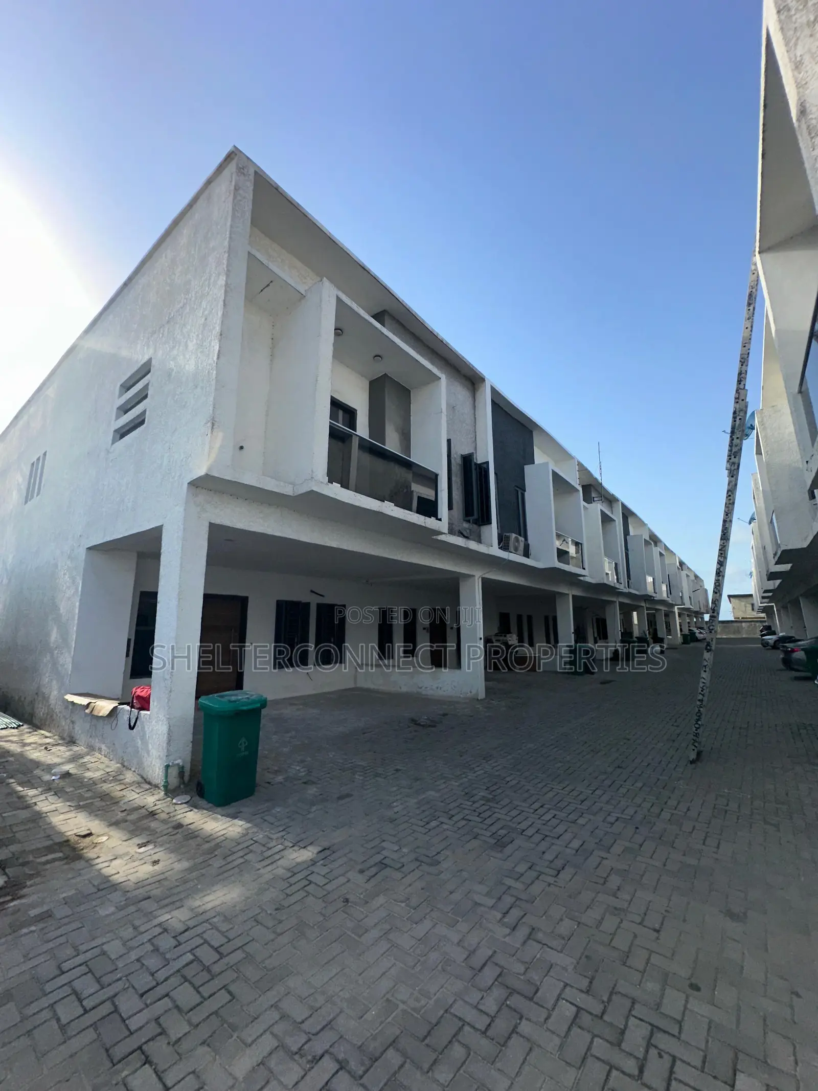 4bdrm Duplex in Orchid Roundabout, Lekki Phase 2 for rent