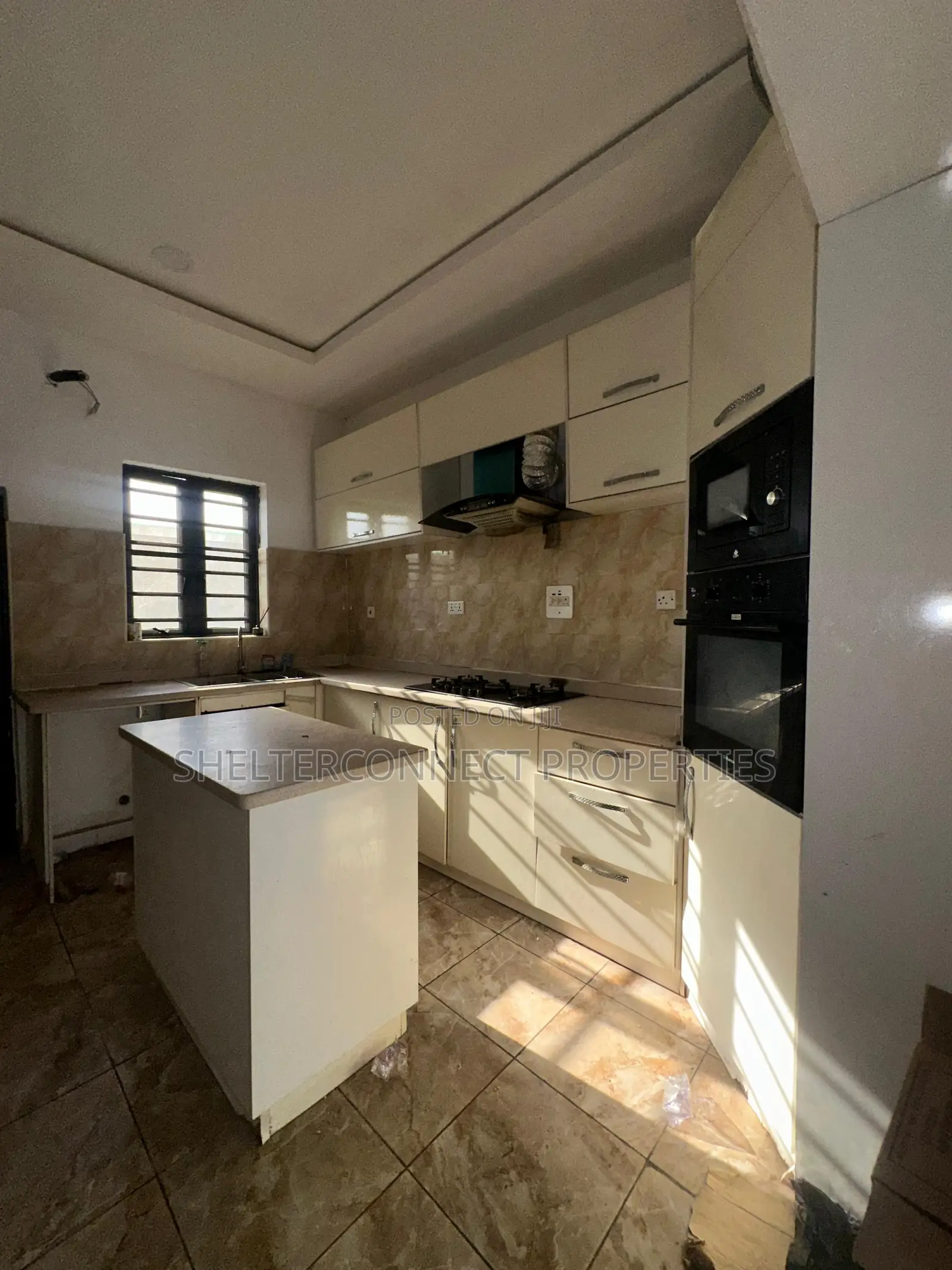 4bdrm Duplex in Orchid Roundabout, Lekki Phase 2 for rent