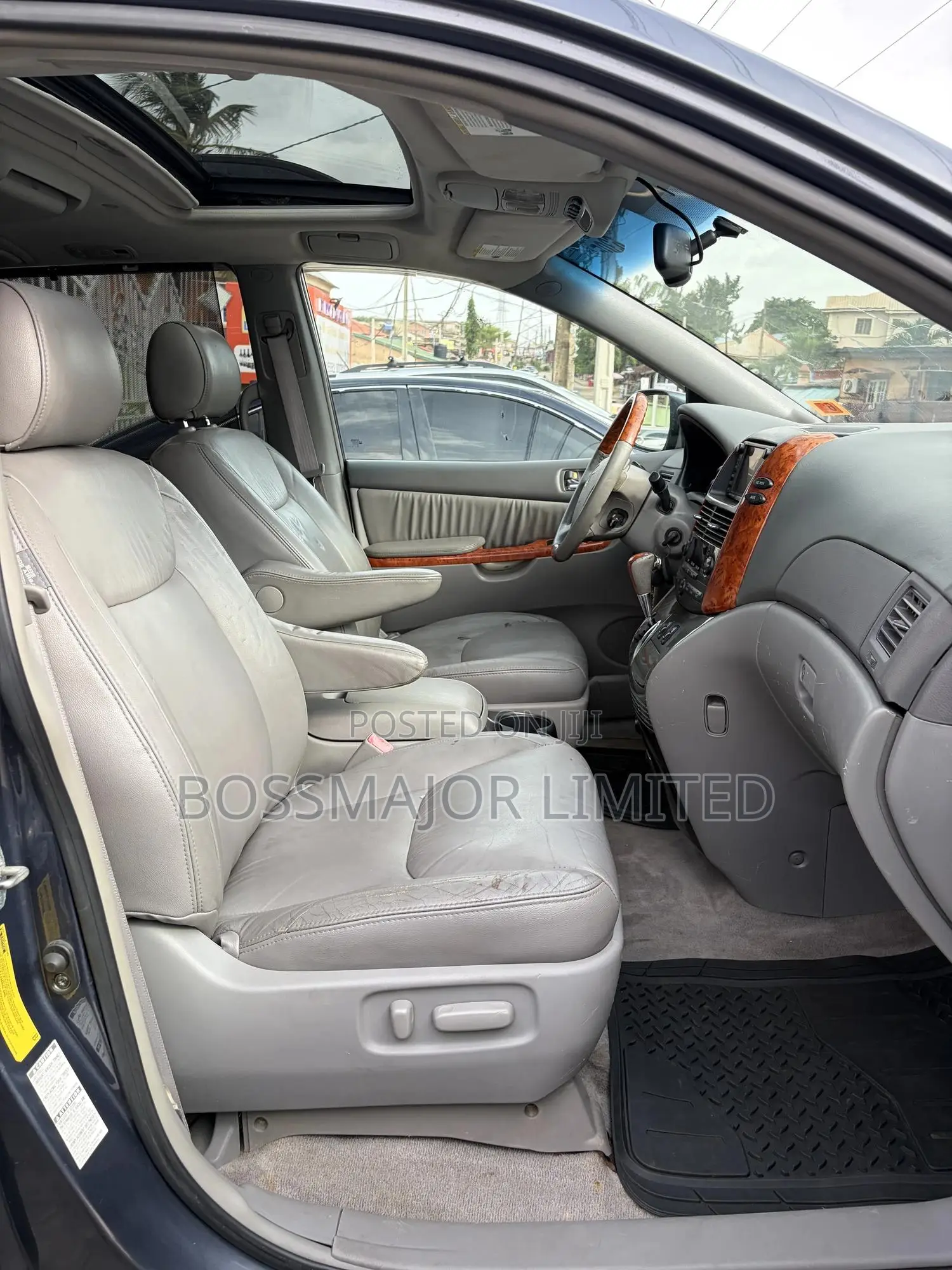 Toyota Sienna XLE Limited 4WD 2008 Gray